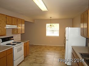 5th image of 4702 Aspen Dr