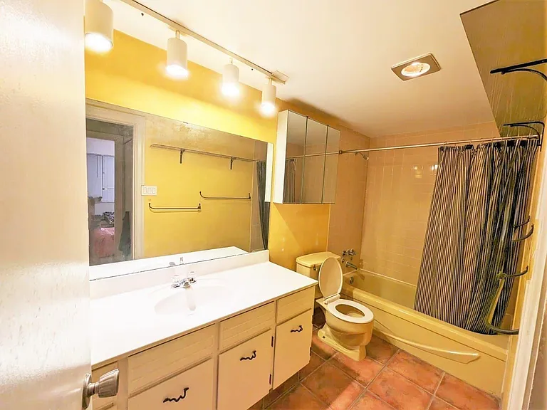 9270 Salish Ct #307 — Photo 7
