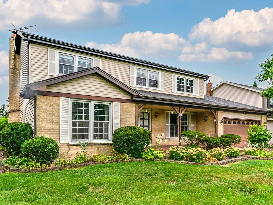 1st image of 721 Stratford Dr