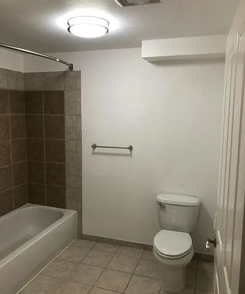 2512 E Madison St #301 — Photo 10