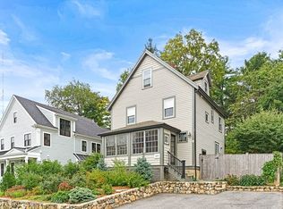 8 Hastings St, Wellesley, MA 02481
