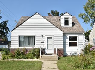 3121 N 89th St, Milwaukee, WI 53222