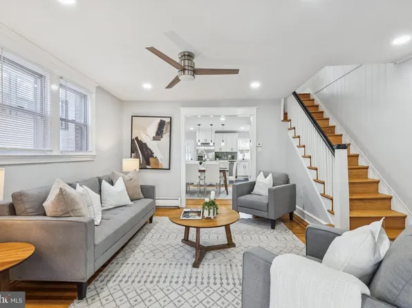 352 Lakeview Ave, Drexel Hill, PA 19026