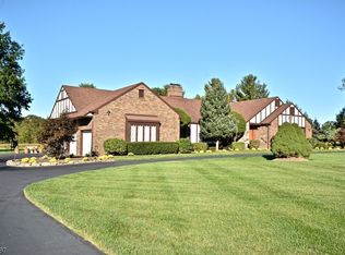 10 Wolverton Rd, Pittstown, NJ 08867