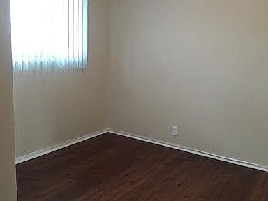 3rd image of 1079 N Summit Ave #B
