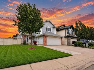 67 N Douglas Ridge Vw SE, Calgary, AB T2Z3C3