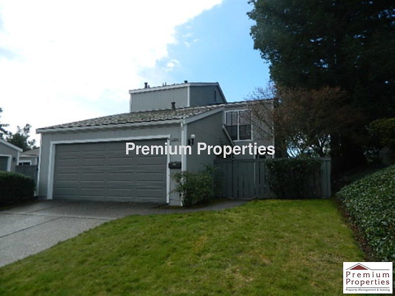 1st image of 1934 Ascot Dr
