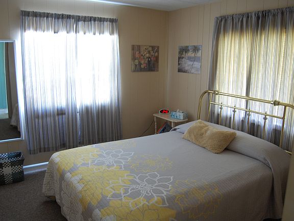 4th image of 19 Poinciana Cir