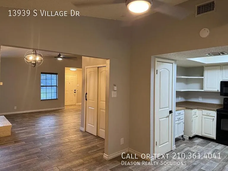 13939 S Village Dr — Photo 8
