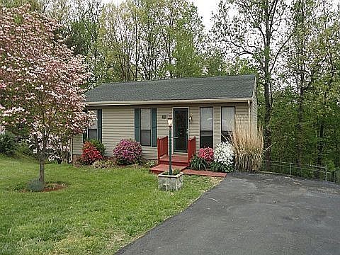 1st image of 2021 Elizabeth Dr