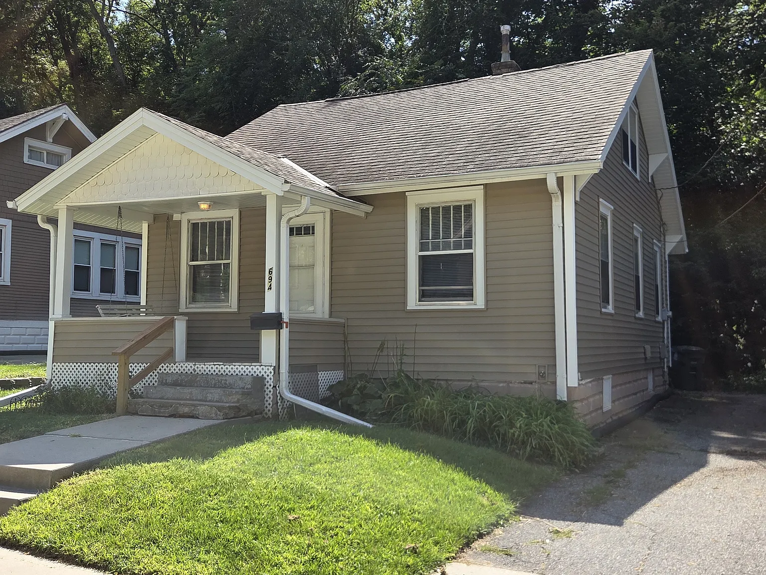 2 bed, 1000 sqft, $1,250 — Photo 1