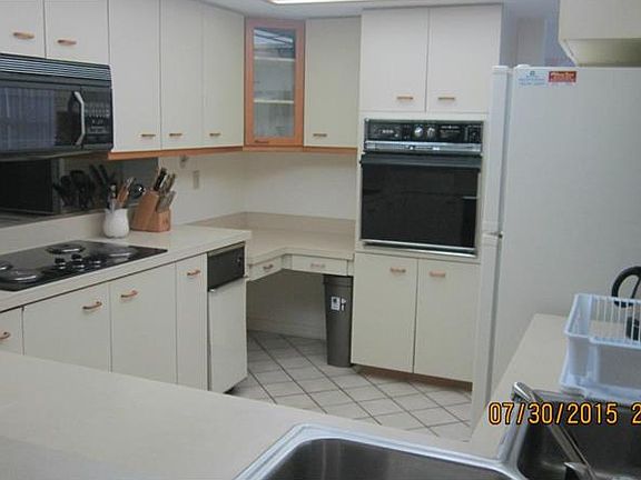 5th image of 1205 Siesta Bayside Dr #B