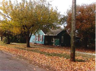 475 S Pearl St, Waverly, IL 62692