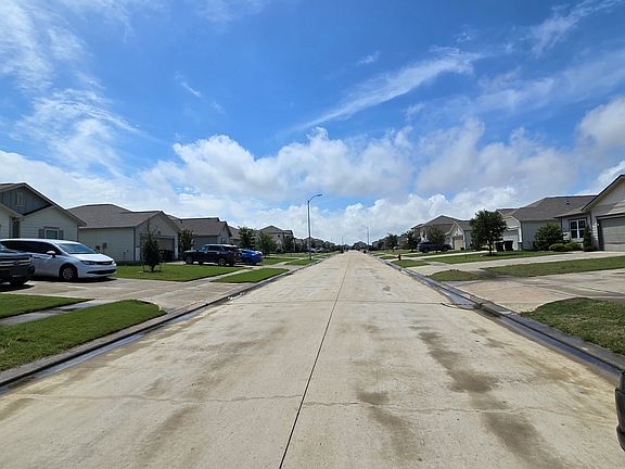 4th image of 1001 White Birch Ln