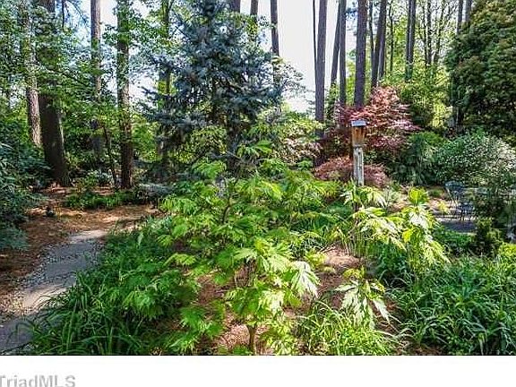 3rd image of 2504 Westmoreland Dr