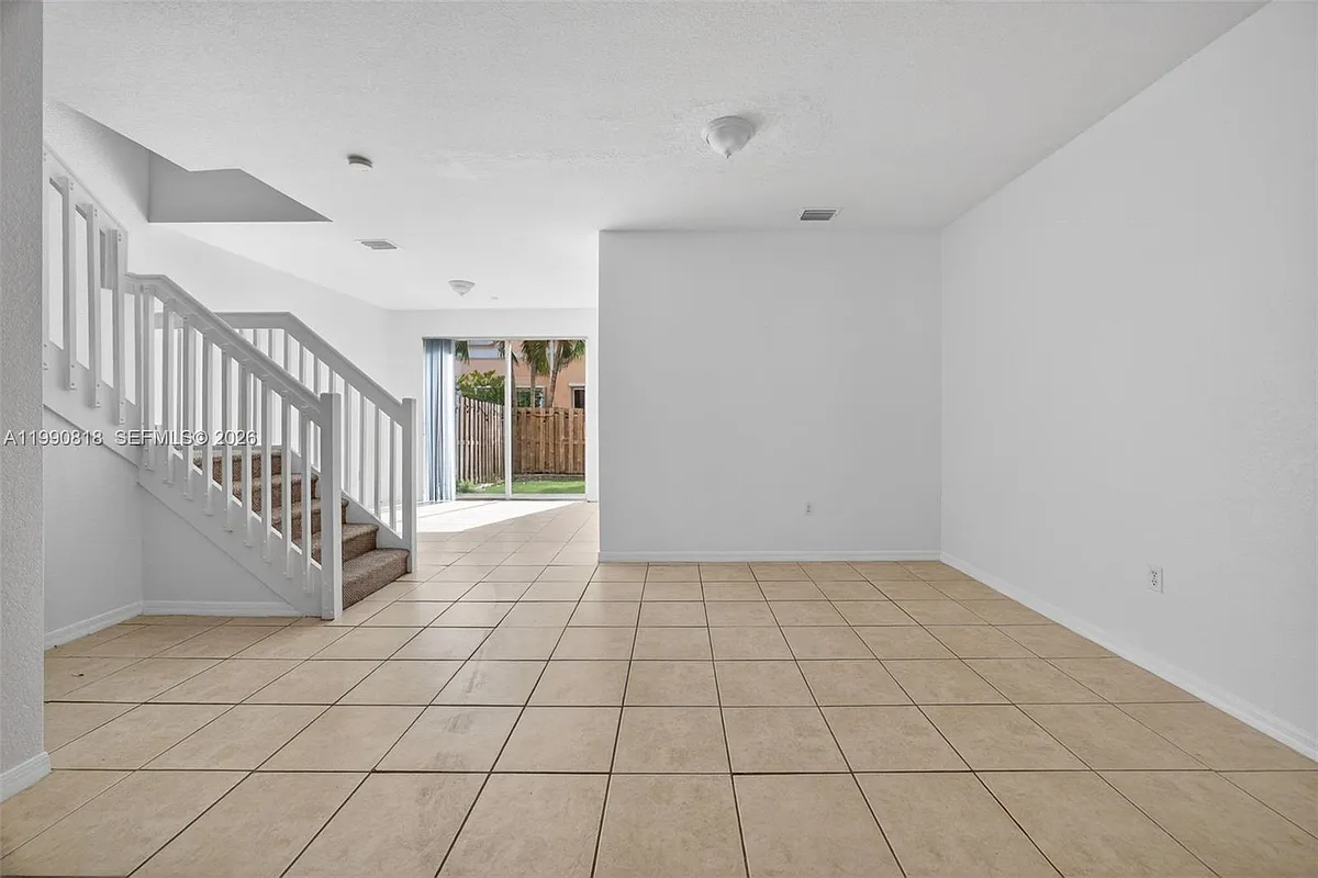 Building Photo - 12430 SW 124th Ter #0