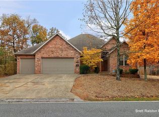 16 Stoneykirk Dr, Bella Vista, AR 72715