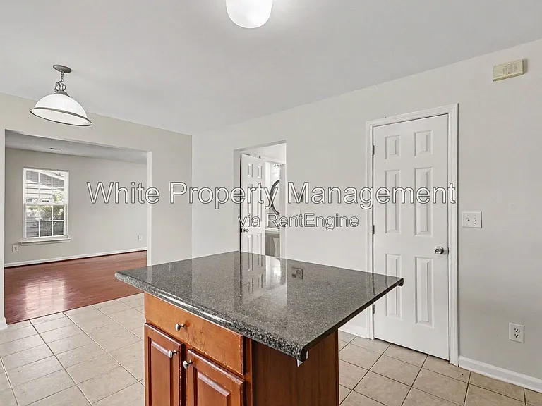 1716 Starling Ct — Photo 12
