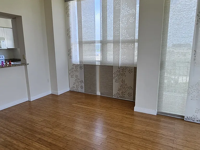 19501 W Country Club Dr #1013 — Photo 32