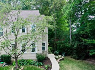 11800 Critton Cir #1, Woodbridge, VA 22192