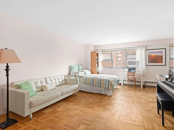 215 Adams St APT 6D, Brooklyn, NY 11201