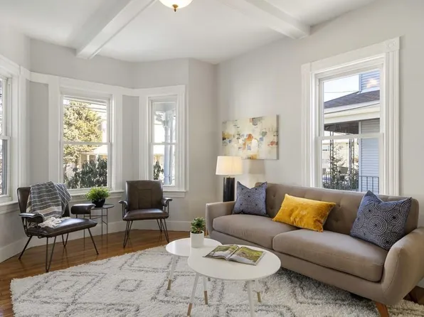 30 Clayton Ave #1, Medford, MA 02155