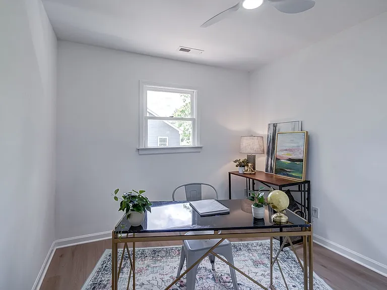 1453 Avon St — Photo 17