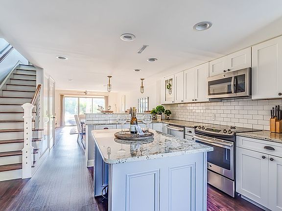 4th image of 113 Shipyard Dr APT 186
