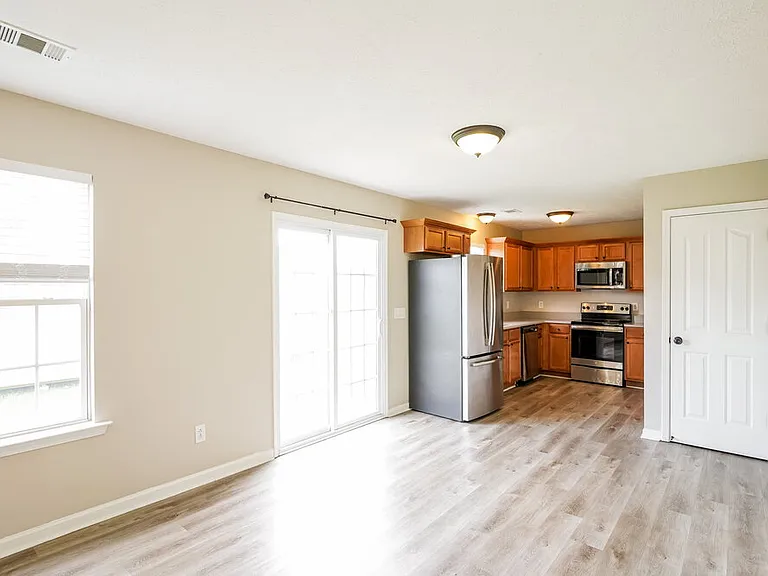 1021 Tammy Sue Ln — Photo 6