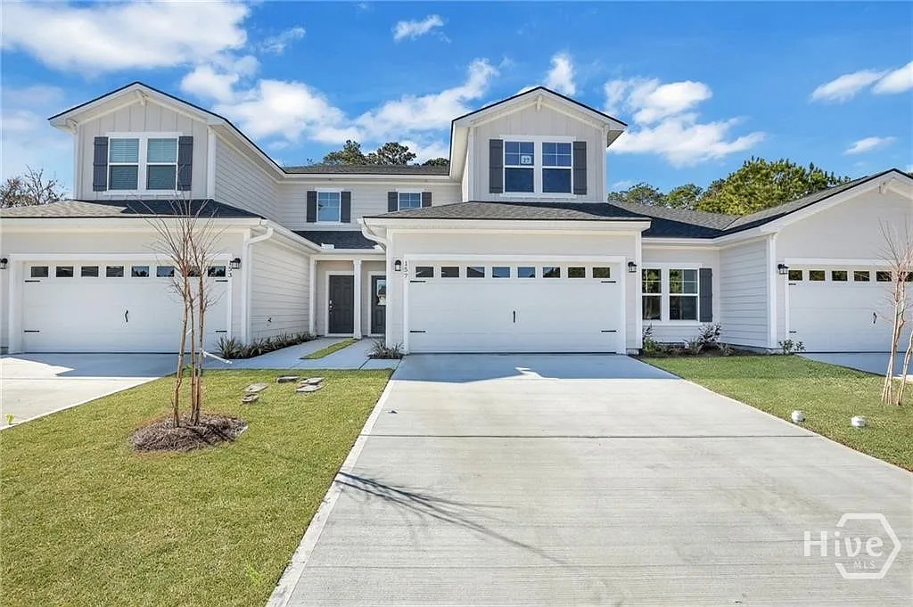 3 bed, 2.5 bath, 1886 sqft, $2,650 — Photo 1