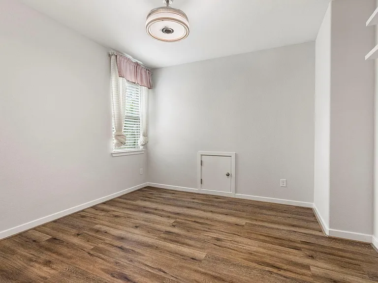 11 Floral Vista Dr — Photo 37