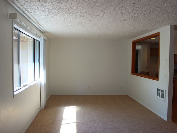 3rd image of 10807 NW 30th Ave