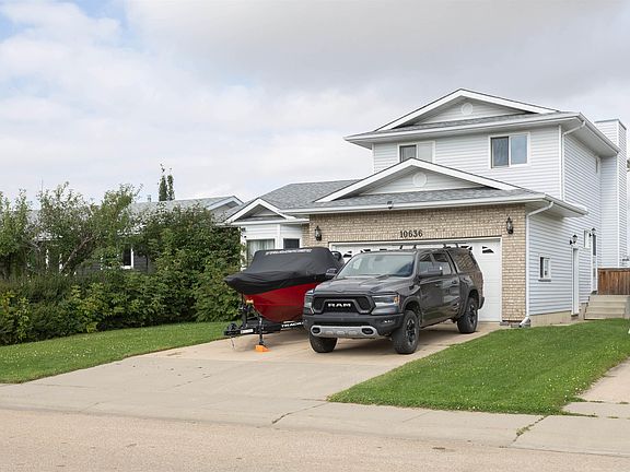 3rd image of 10636 110th St