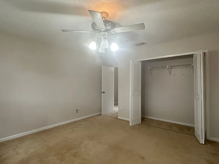 1532 N Carolwood Blvd — Photo 31
