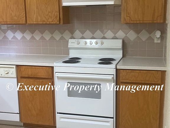 3rd image of 1140-1142 County Road 4804