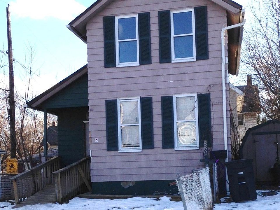 1st image of 880 Johnston St