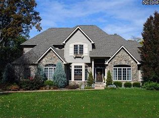 29154 Northfield Rd, Bay Village, OH 44140