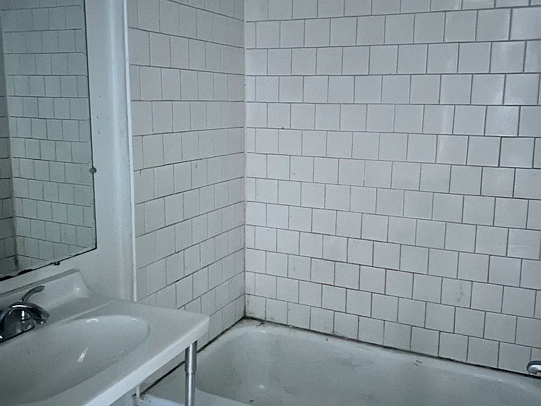 5807 Bartlett St #6 — Photo 4
