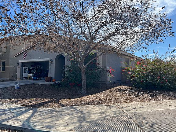 3rd image of 42603 W Palmyra Ln