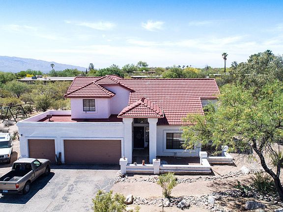 2nd image of 10880 E Camino Miramonte
