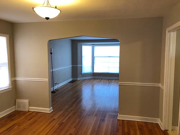 4th image of 10758 S Homan Ave