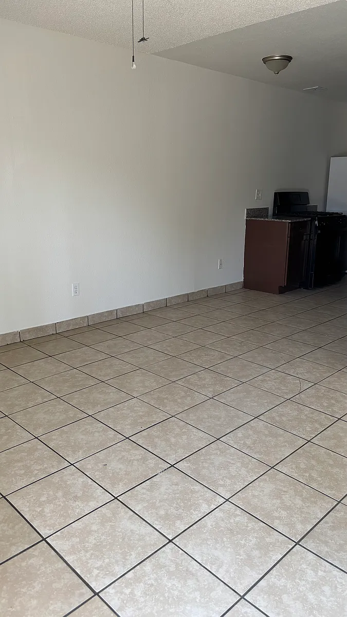 Building Photo - 330 Wier Rd #1