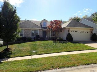 926 Arlington Glen Dr, Fenton, MO