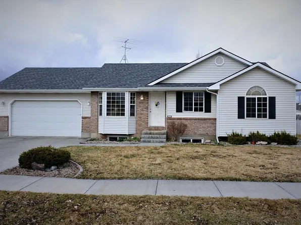 4203 E Birchwood Cir, Ammon, ID 83406