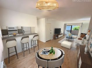 629 Westmount Dr APT 2, West Hollywood, CA 90069