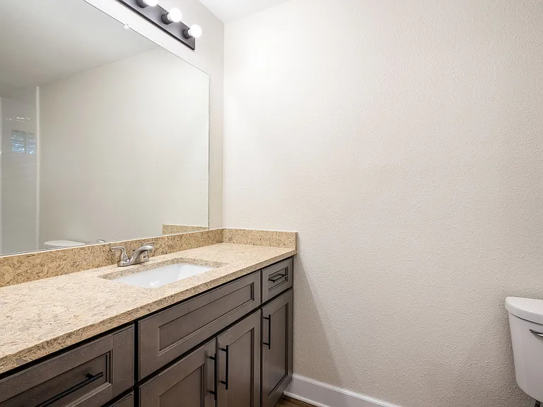 605 Wilcox St #B — Photo 12