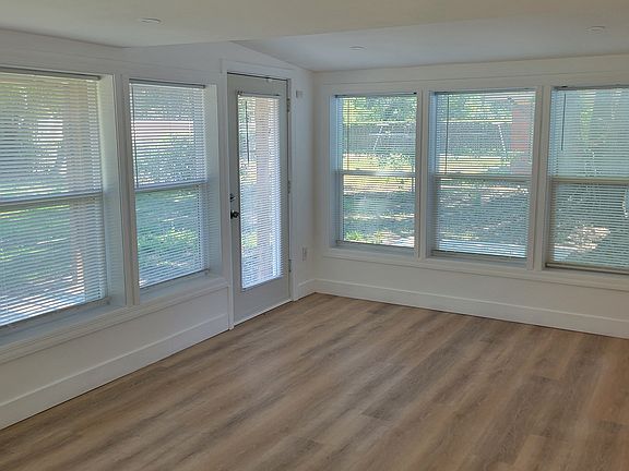 2nd image of 3511 Corrine Dr