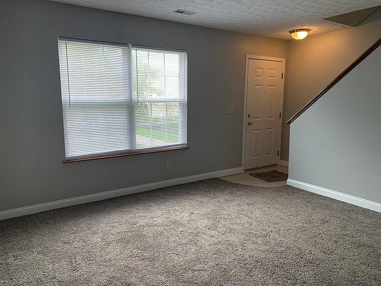 1615 N Star Ave — Photo 21