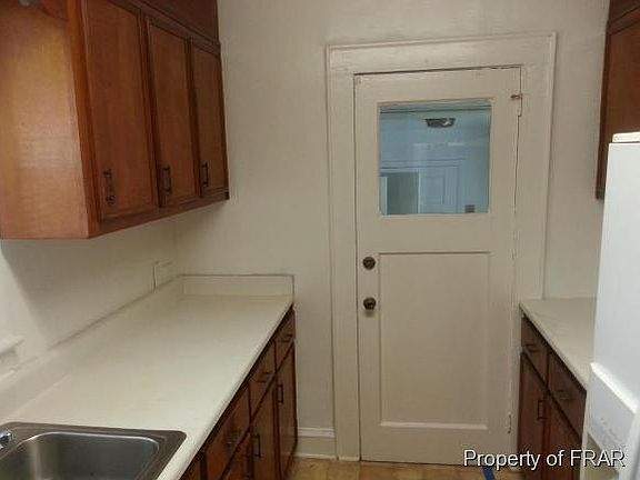 4th image of 250 Circle Ct