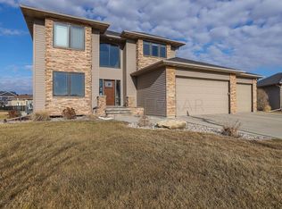 2317 39th St SE, Moorhead, MN 56560